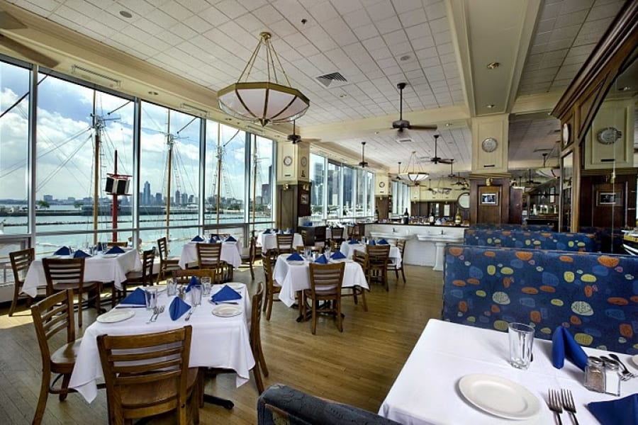 Riva Crabhouse Navy Pier