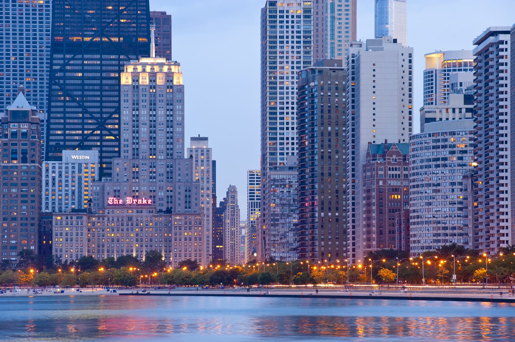 Oak Street Beach Chicago Gold Coast