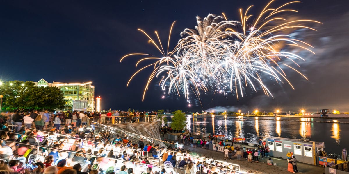 4th of July Fireworks at Navy Pier 2016 Concierge Preferred