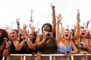 Crowd at Lollapalooza 2021