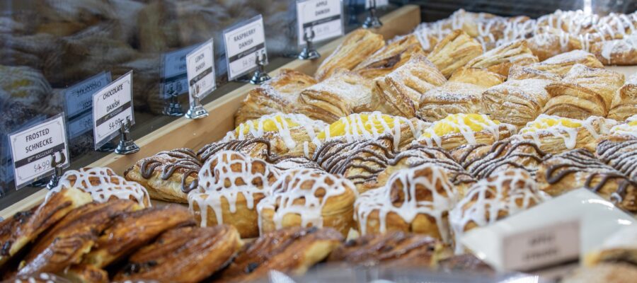 Roggenart European Bakery, Bistro & Café