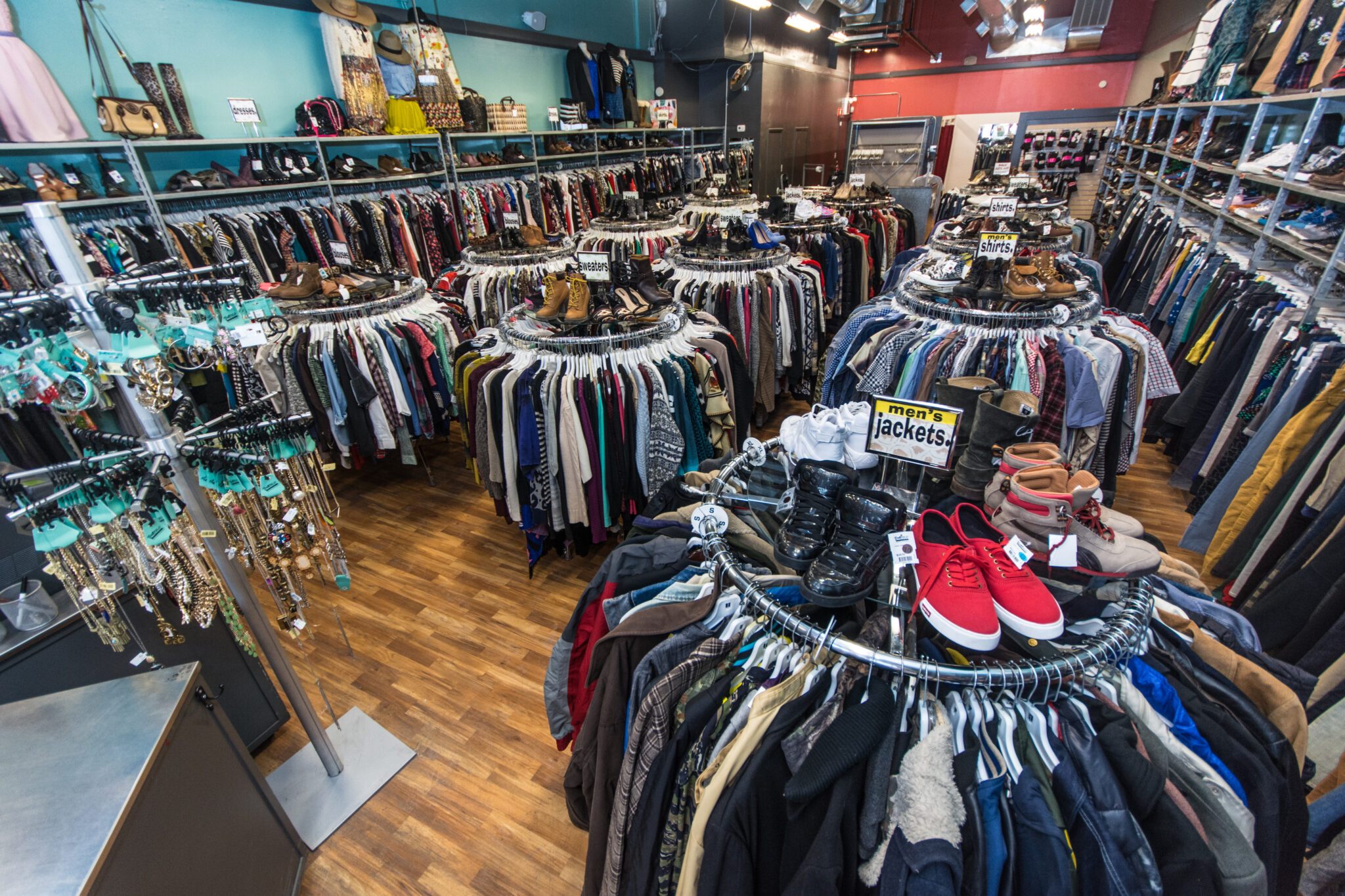 Buffalo Exchange - Chicago's Vintage Stores