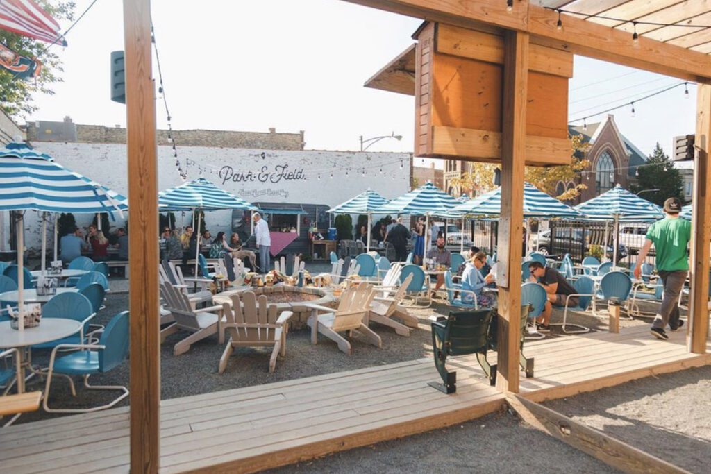 chicago outdoor dining